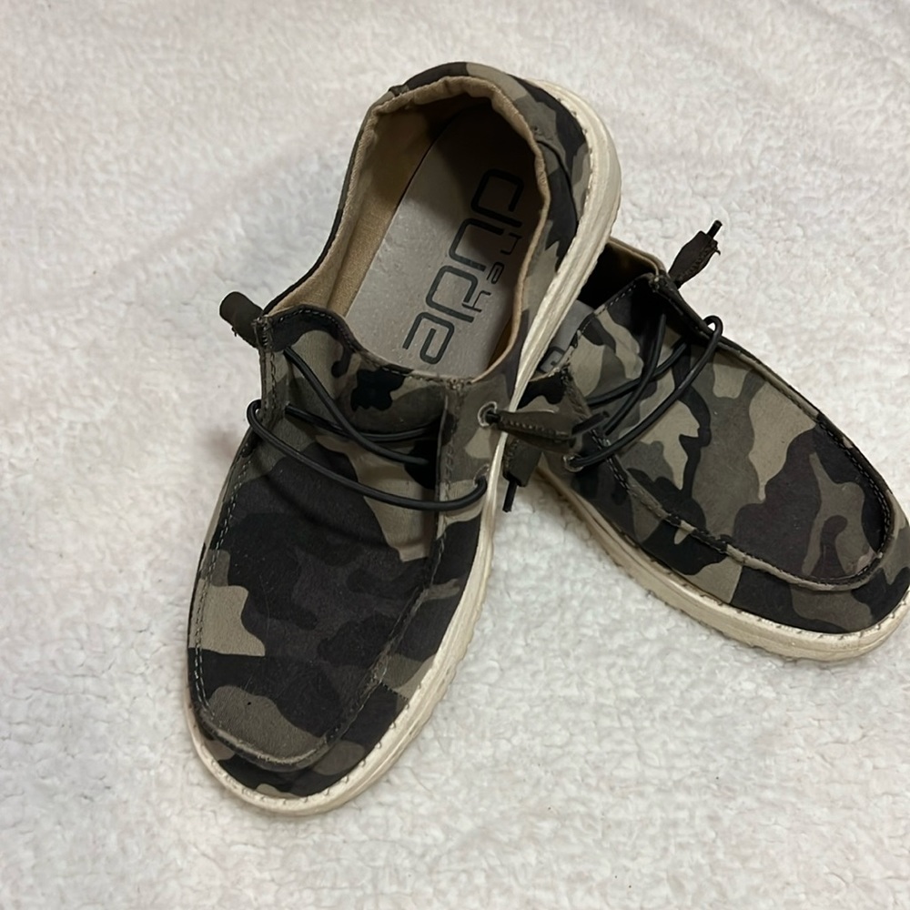 Hey Dude shoes